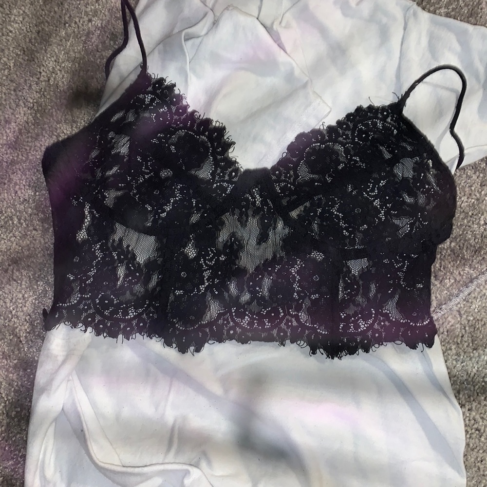 Shein- size small – black least flowers